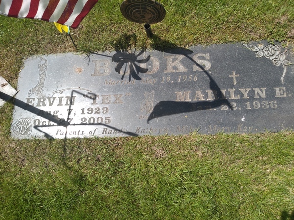 headstone image