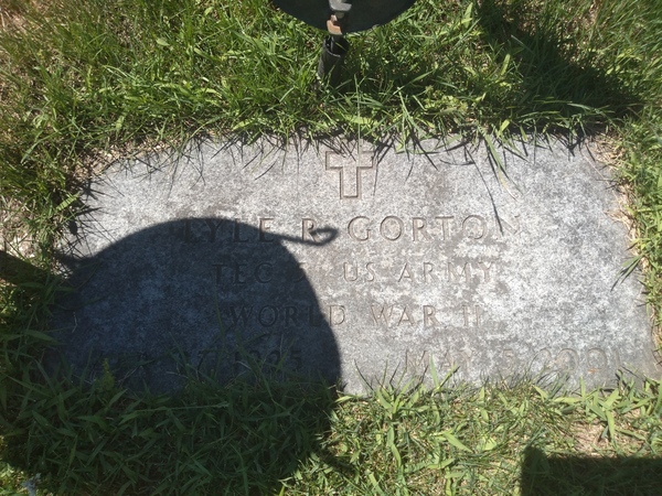 headstone image