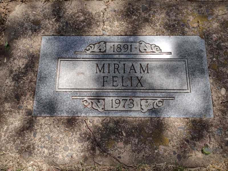 headstone image