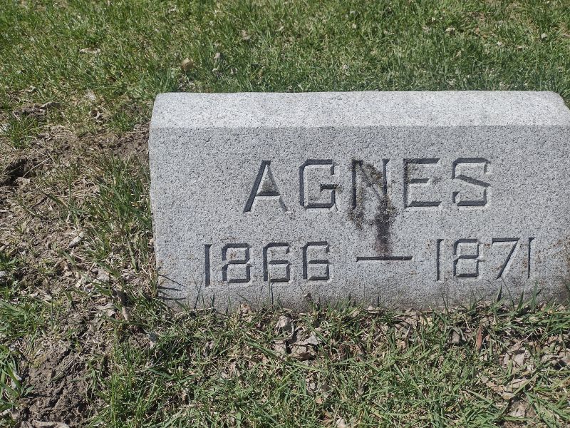 headstone image