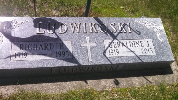 headstone image
