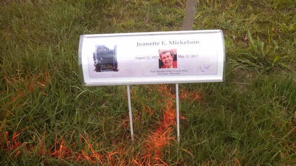 headstone image