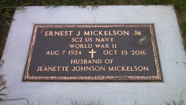 headstone image