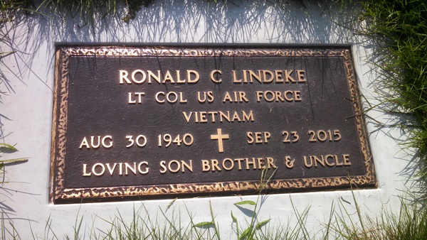 headstone image