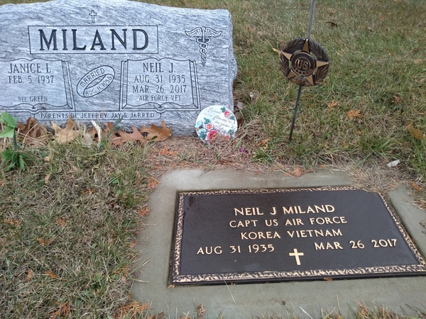 headstone image