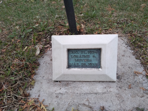 headstone image