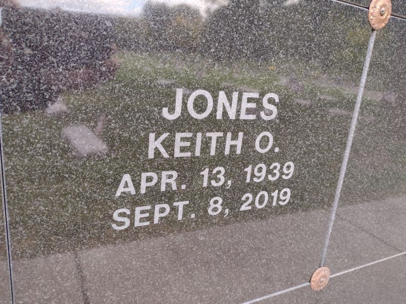 headstone image