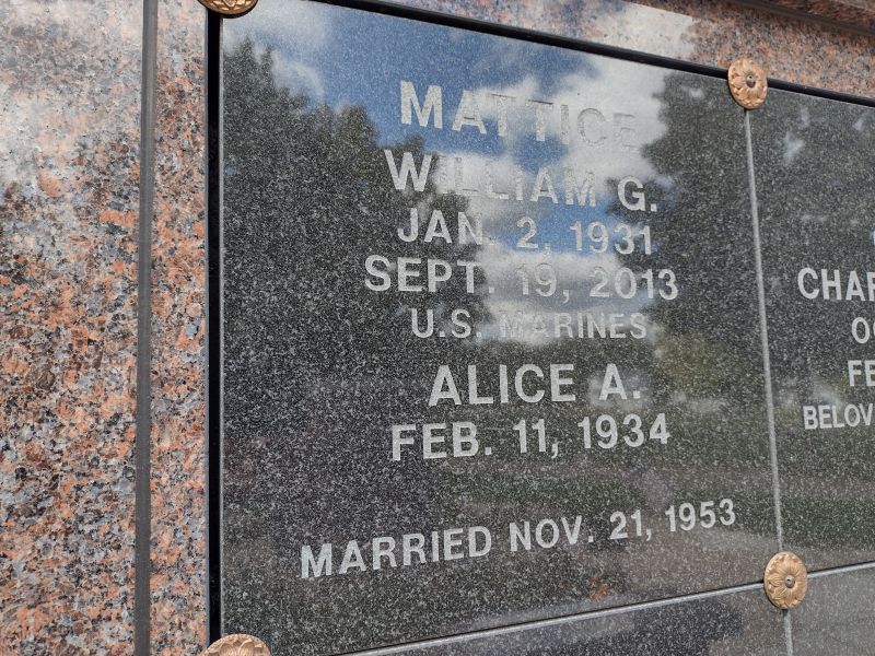headstone image