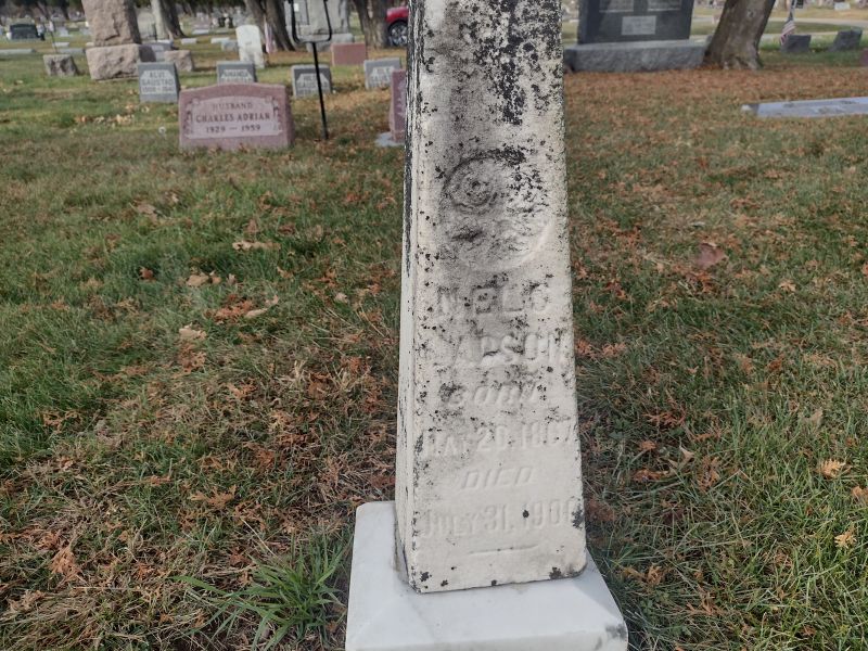 headstone image