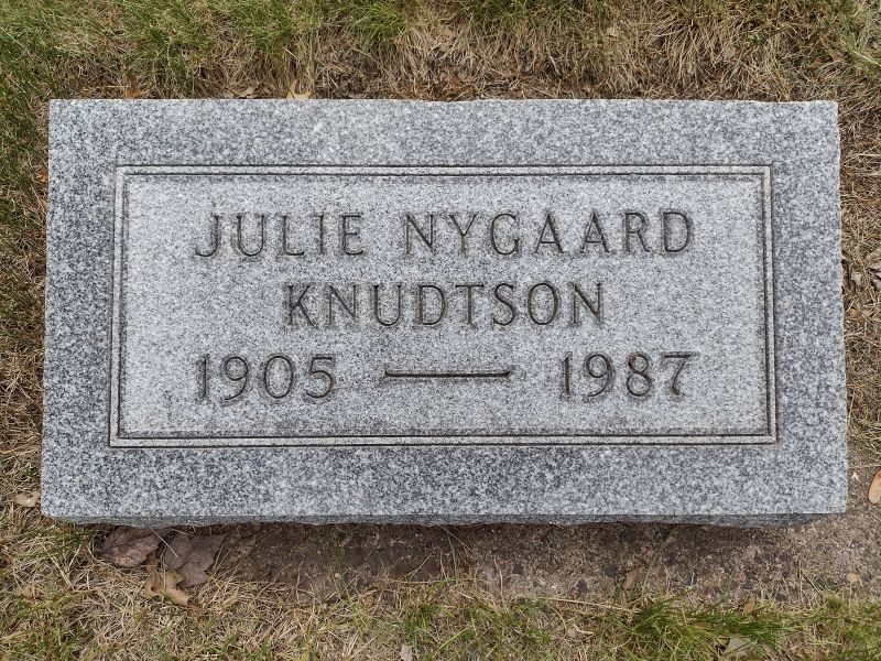 headstone image