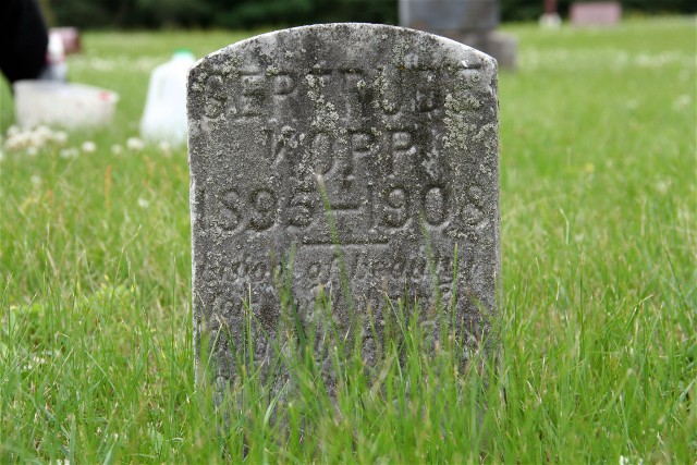 headstone image