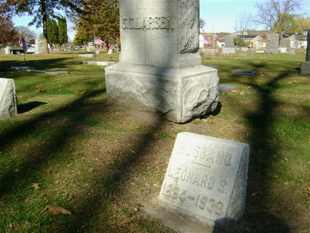 headstone image