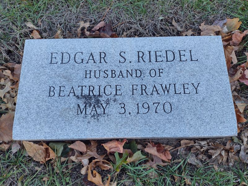 headstone image