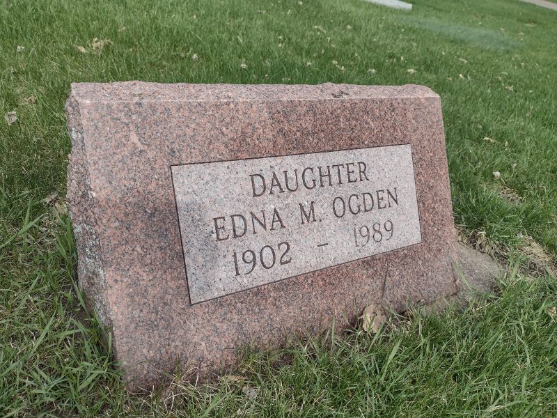 headstone image
