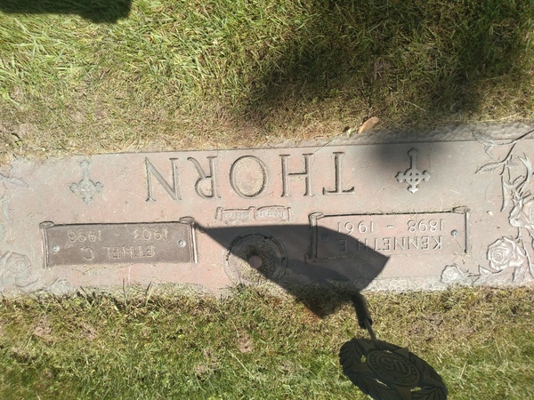 headstone image
