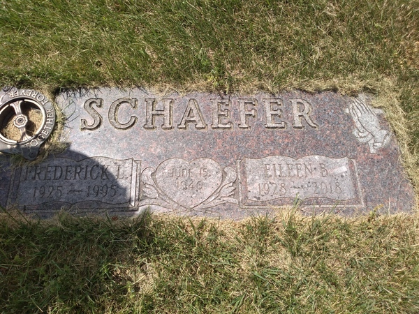 headstone image