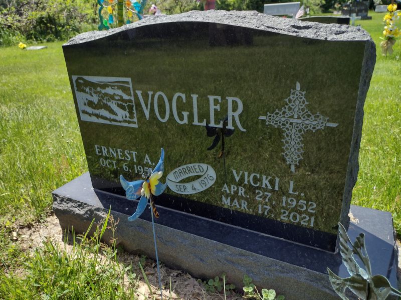 headstone image
