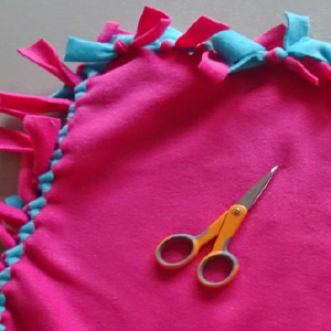 No-Sew Fleece Pillow No-Sew Fleece Pillow